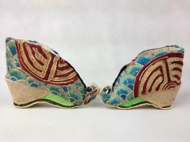 外地绣花鞋,古城绣花鞋