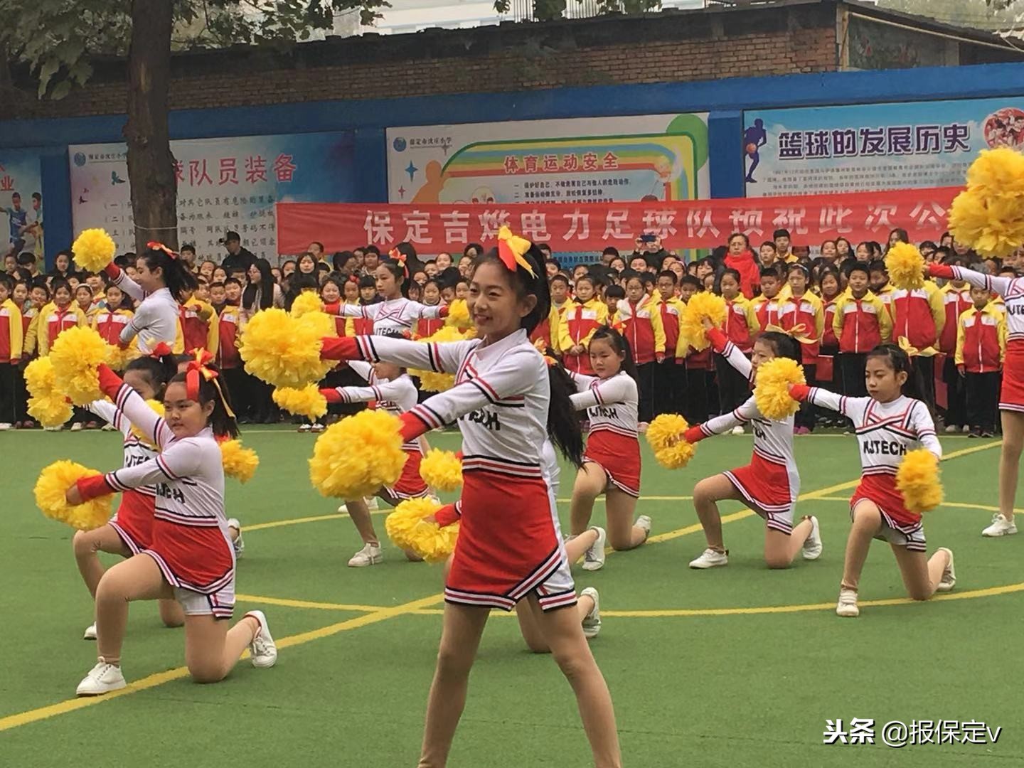 和足球明星一起踢球,和足球明星一起踢足球