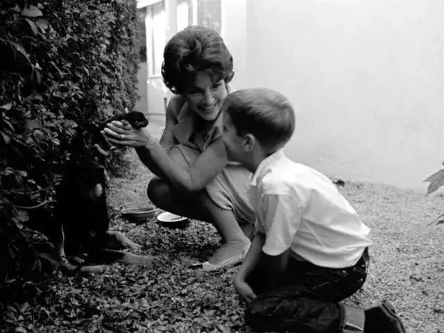 玛丽莲梦露和奥黛丽赫本有多漂亮,奥黛丽赫本和玛丽莲梦露谁最漂亮