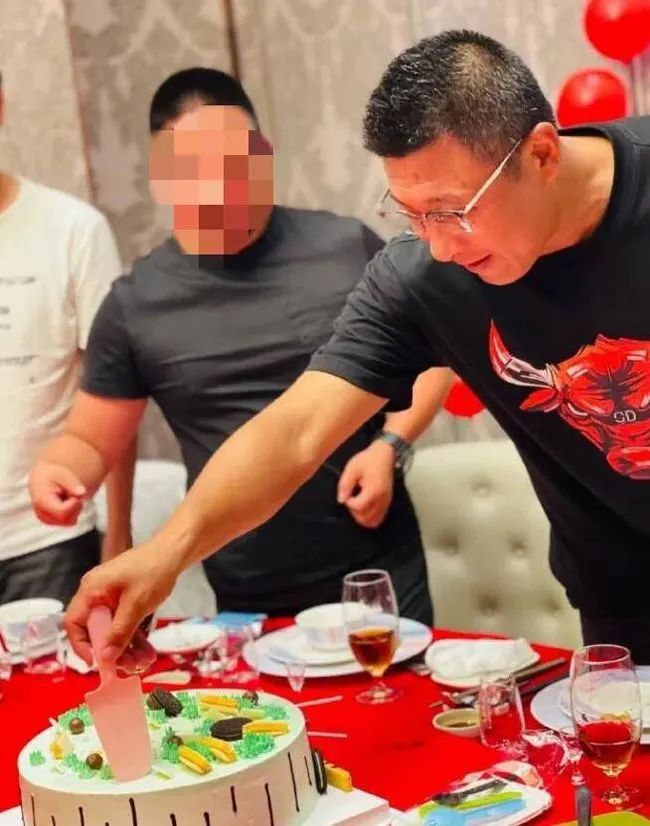 中国足球名宿张恩华因故逝世,足球名将张恩华怎么去世的