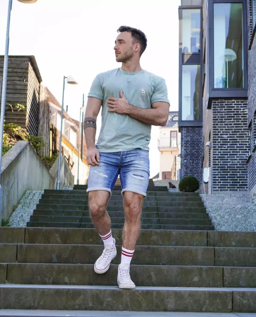 泰国夏天男士花短裤丝绸,夏天男士短裤穿衣搭配