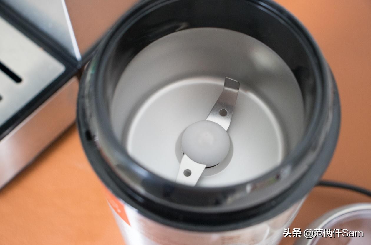 十五秒学会三段咖啡拉花,半自动意式咖啡机使用技巧