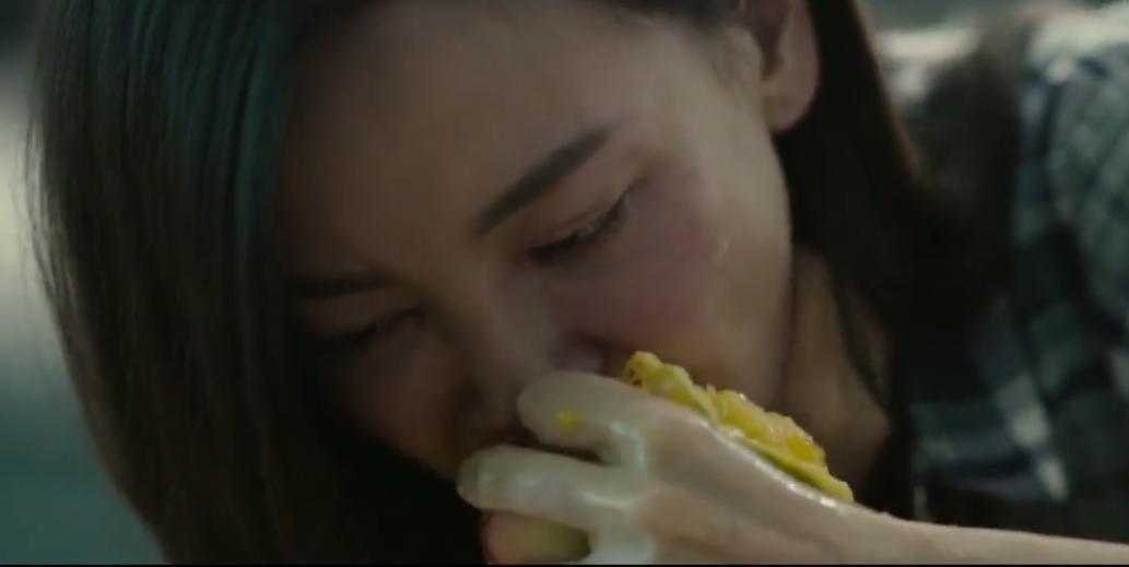 于文文现场献唱体面落泪,于文文真的能体面吗