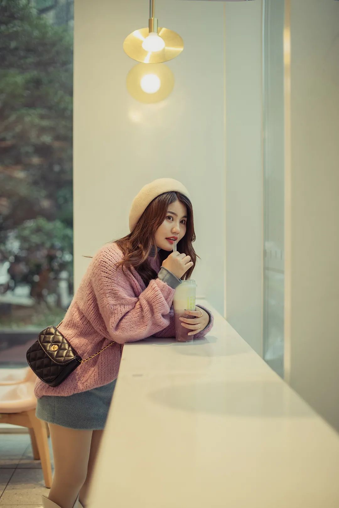 一件万能纯色打底衫,秋冬必备的打底衫