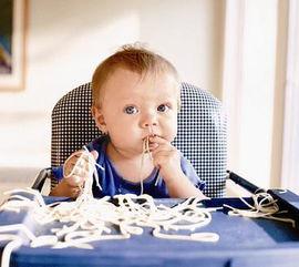 宝宝吃饭到处乱跑不积极如何收拾,宝宝吃饭老是调皮