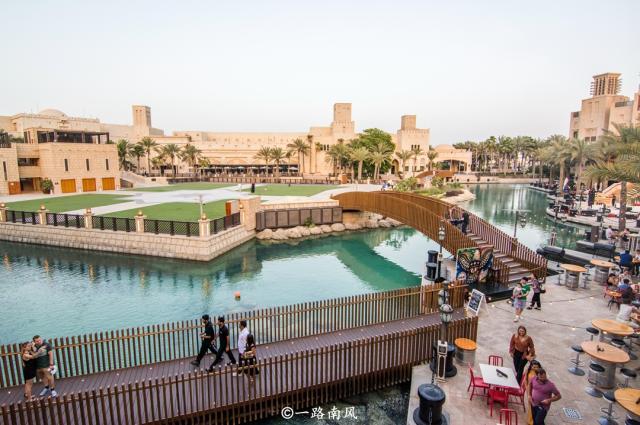 迪拜，阿联酋最受游客欢迎的酋长国，雨水比石油还珍贵