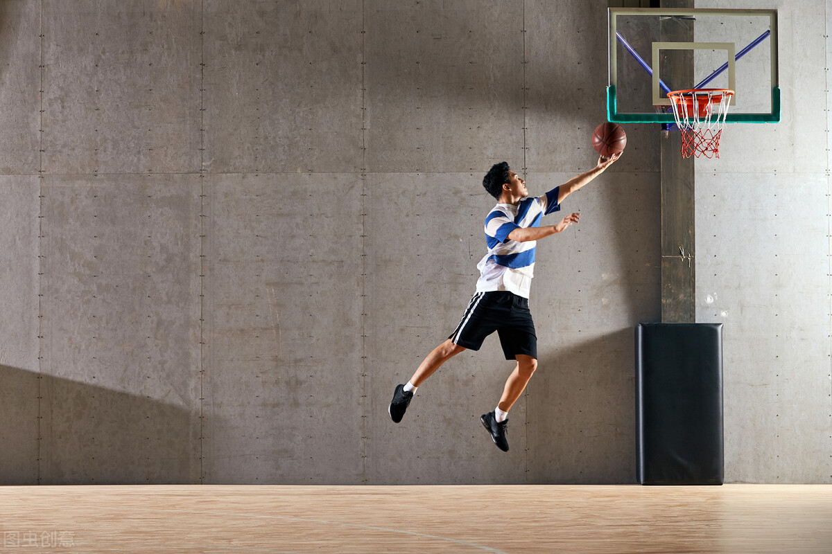 中国足球梦碎世界杯，建设体育强国，建议成都体育学院入围双一流