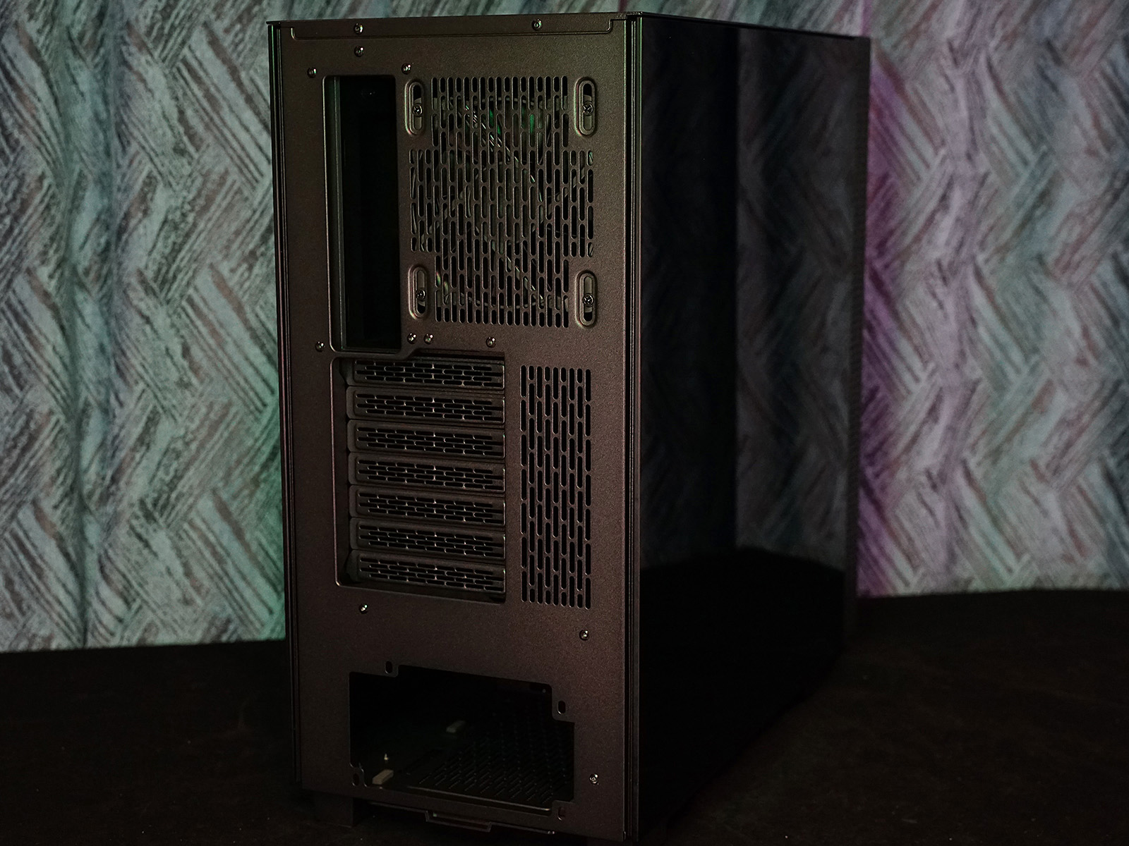 浼氳烦鑸炵殑妗屾父,浼氳烦鑸炵殑鎵嬫満妗岄潰