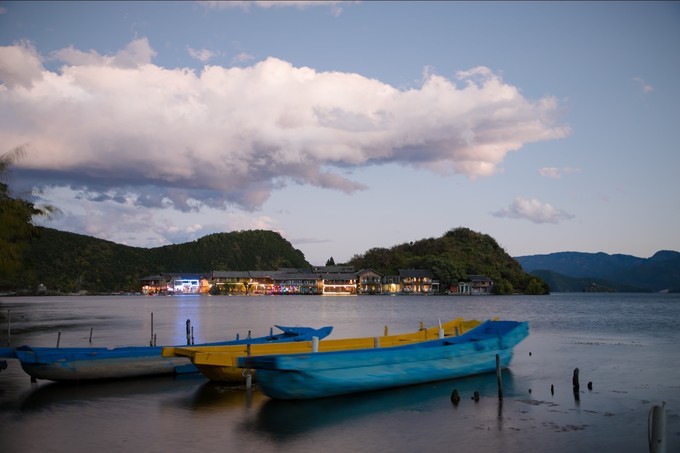 消失的地平线上的“香巴拉”和“女儿国”（二）