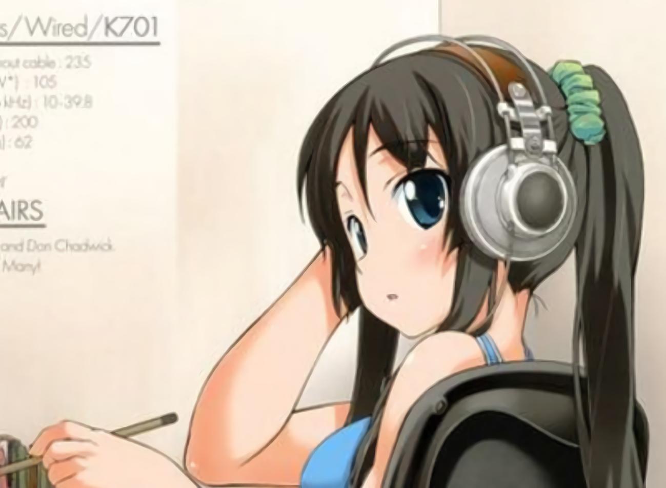 三玖*党**和二乃*党**连这里都不放过！一款耳机因动漫美少女而如此火爆