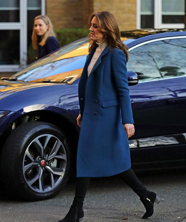 梅根凯特两王妃首次同框对决,凯特王妃和梅根近况