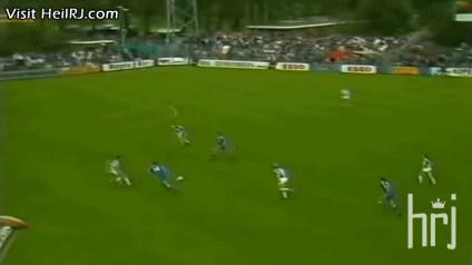 克鲁伊维特评价马拉多纳,克鲁伊夫还是马拉多纳厉害