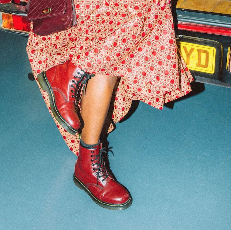 穿马丁靴不磨脚,穿马丁靴的马丁