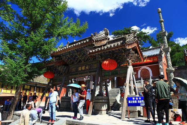 五台山高考祈福去哪几个寺庙,五台山寺庙烧香祈福平安