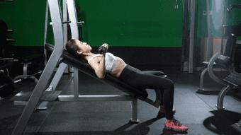 适合胸部下垂的锻炼方法,锻炼胸部最有效的动作