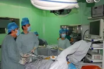 安徽17岁高中生，2万卖肾买苹果手机获巨额赔款，现在过得怎么样