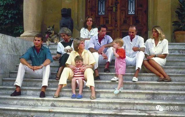 老钱新钱鄙视链,老钱pk