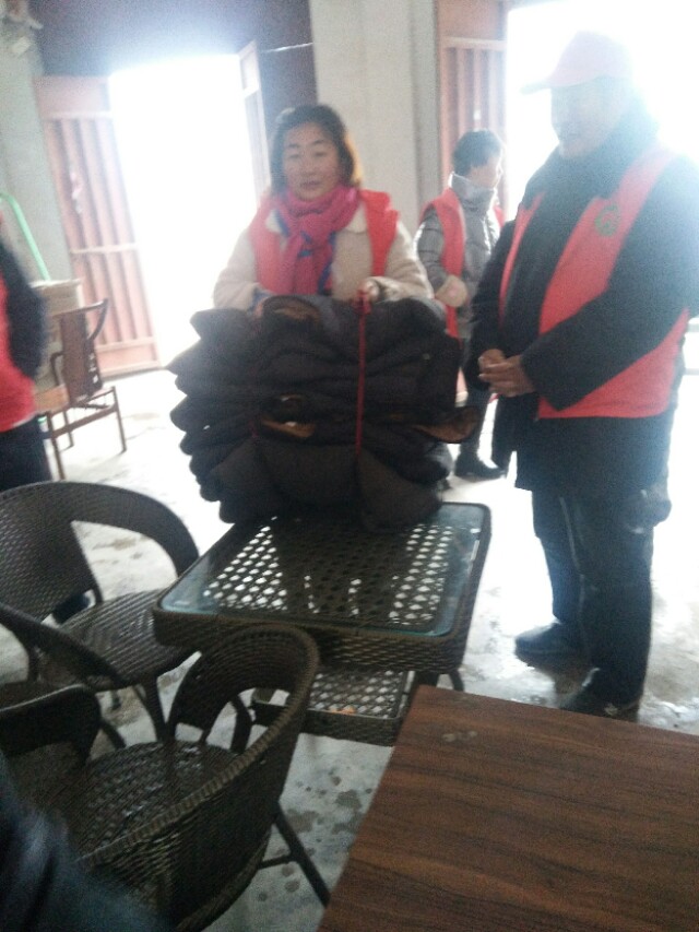 爱心的奉献,精诚奉献