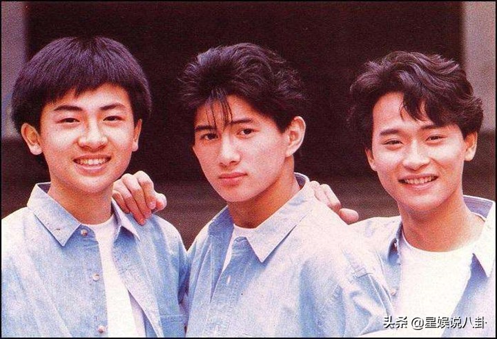 陈志朋穿凉鞋照,陈志朋穿靴子跳舞