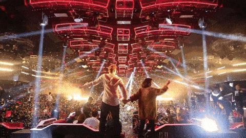 酒吧大屏气氛爆点新玩法,酒吧霸屏互动怎么玩出新花样