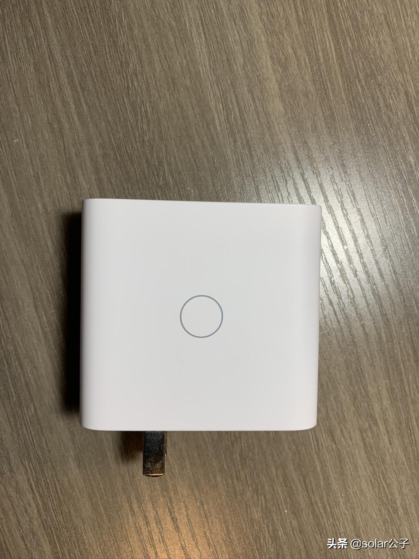 常年出差的人箱子里都有什么——90后大叔“翻箱”