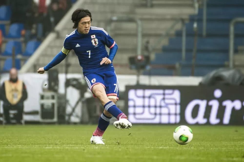 历史足坛最强11人阵容2024,亚洲足球20大球星排名