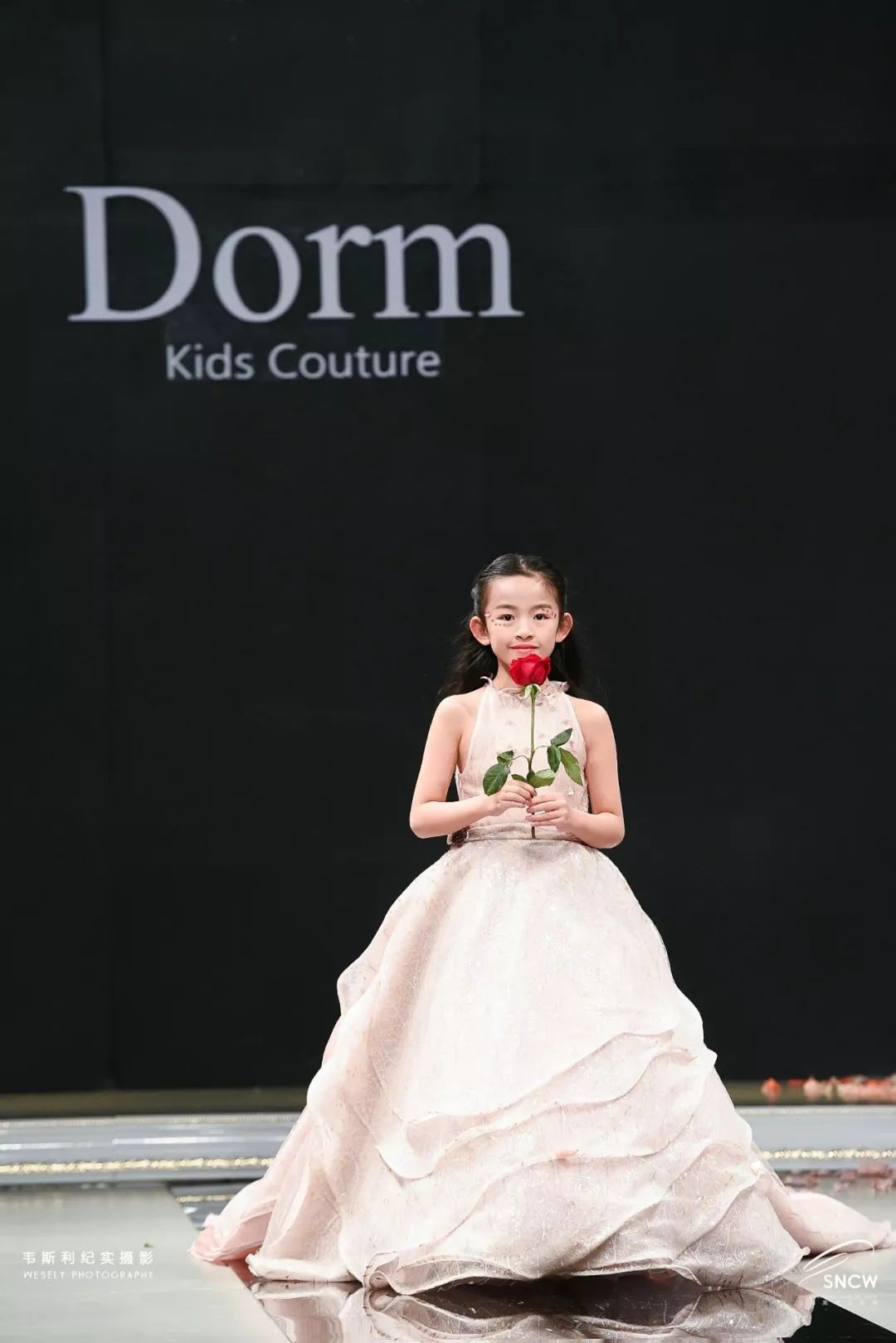 DORM玫瑰庄园花洒宝格丽酒店,点亮上海高定周璀璨之夜