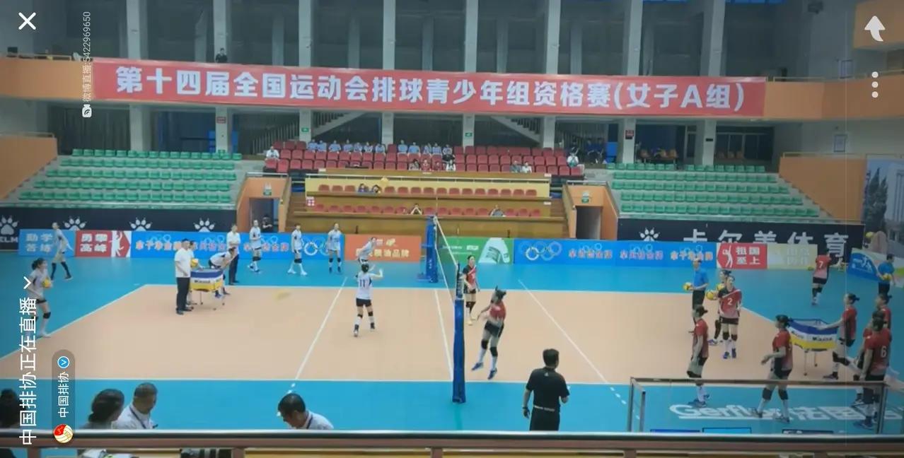 女排1米95新星回归,1米93女排冠军