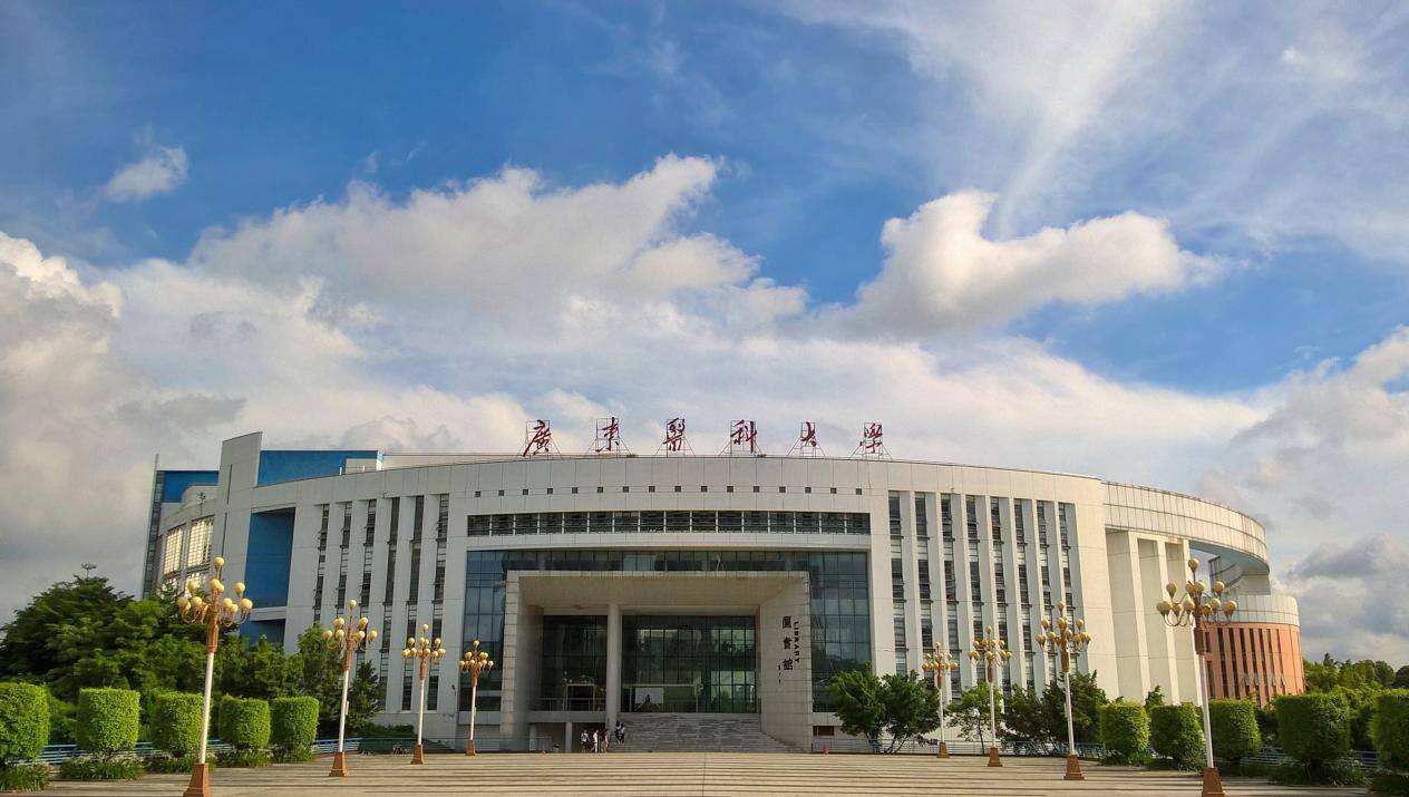 广东医科大学和南方医科大学差距,广州医科大学与中山大学是一家吗