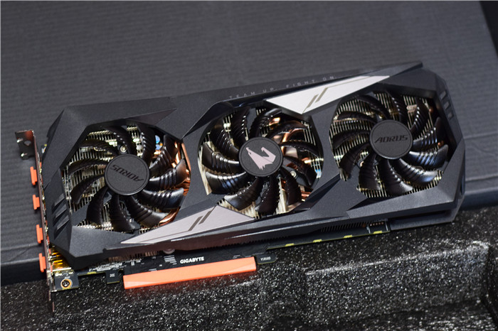 i79700kf配什么显示器,i79700k配置用什么显示器