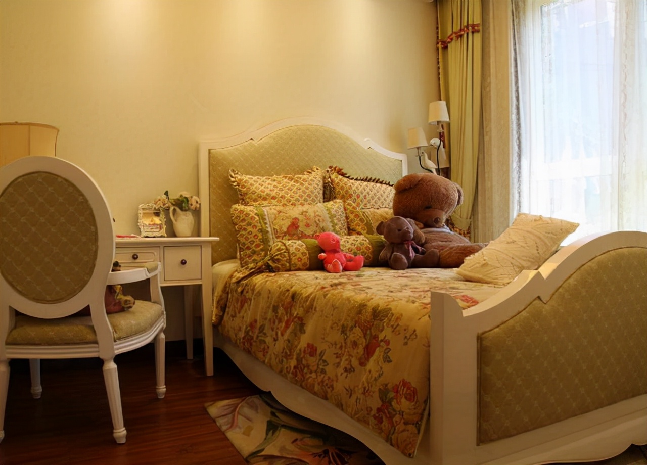 家用双人床是1.5还是1.8,双人床建议买1米8和2米哪个好