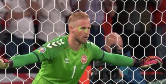 英格兰对法国最后三分钟一个点球,英格兰再次跌倒在点球面前