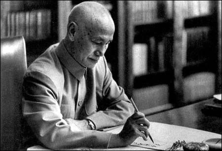 毛*东泽**和蒋介石，是如何评价项羽的？老蒋缺少项羽的“英雄气概”