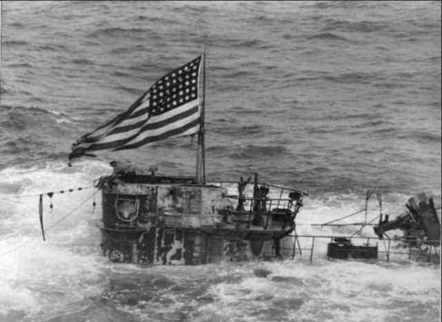 一艘传奇的潜艇，误打误撞侦察到一支舰队，但最后的战果却不如意