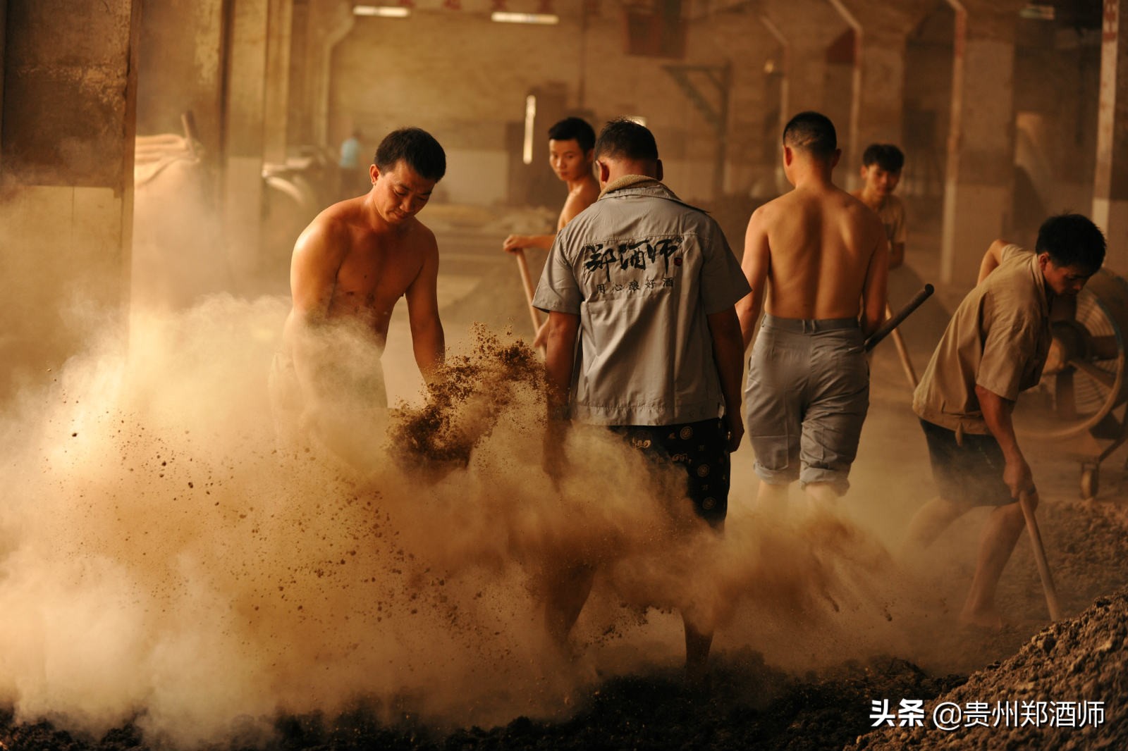 郑酒师酱酒有何优势，站稳消费市场？