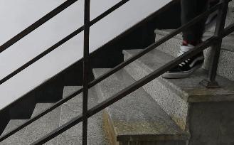 深蹲的经典错误,辟谣关于深蹲的七大误区