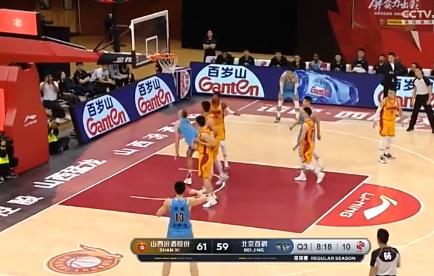 cba方硕绊倒原帅,京媒评价方硕裁判