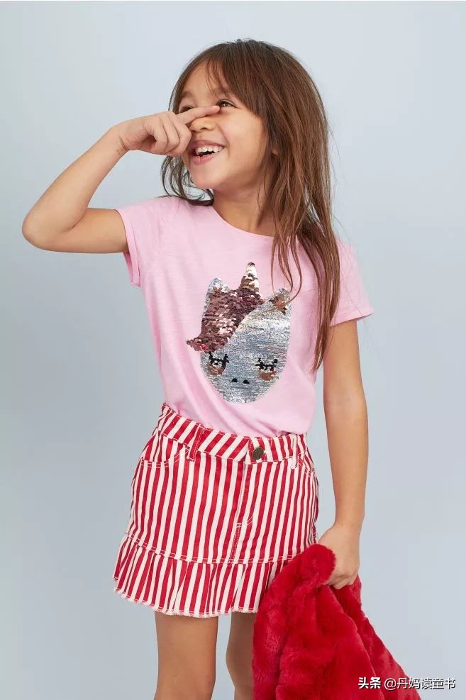 夏季流行的裙子童装,夏天连衣裙短袖童装