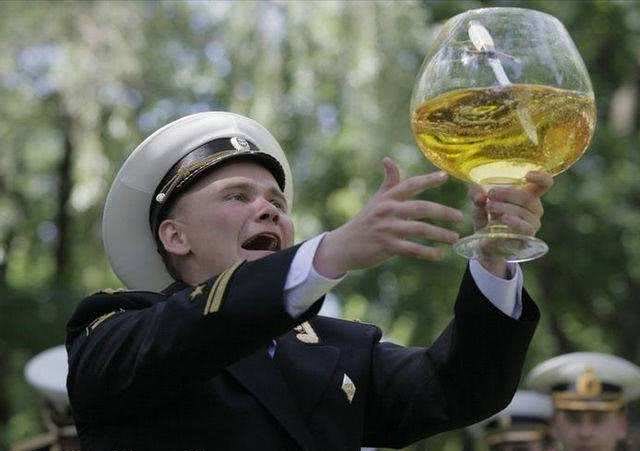 俄军进口5万箱方便面,转眼却要求退货,原因让人啼笑皆非