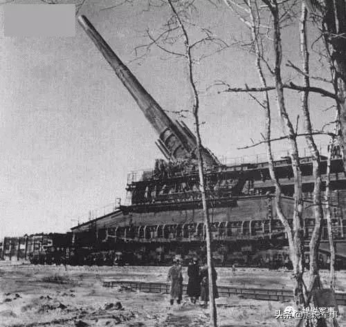 没有最大，只有更大，大到需要60节车厢才能拉完的大炮