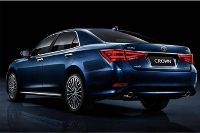 皇冠跟奥迪a6l哪个有面子,皇冠对比奥迪a6l