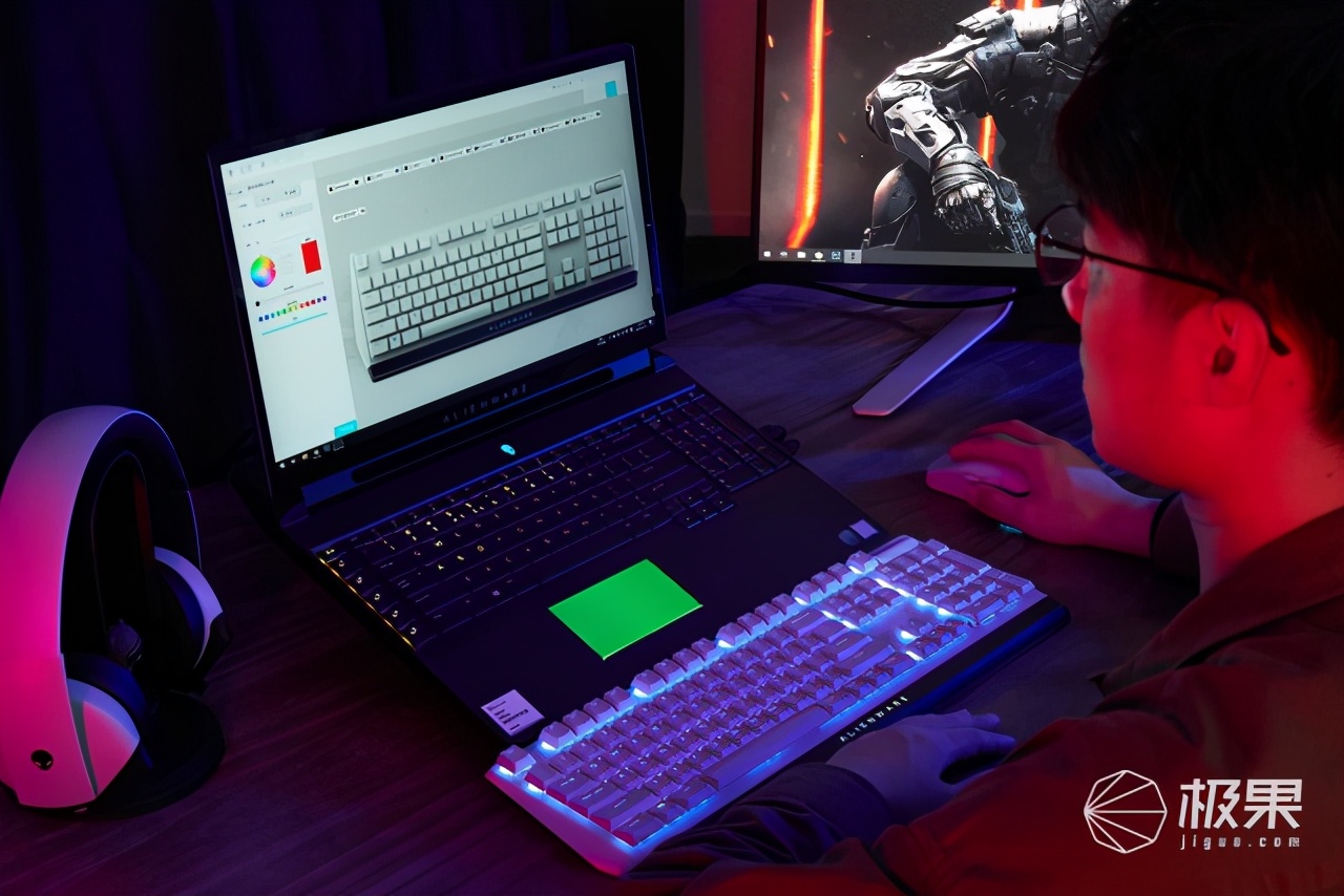 那些年失去的快乐,都从这台高能笔记本里找到了!这不是游戏