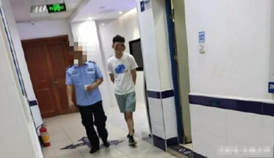 自如回应女生遭合租男室友偷拍,自如租房被陌生人闯入