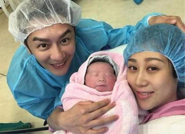 如何克服女儿分娩时的恐惧心理,生孩子有5种分娩方式