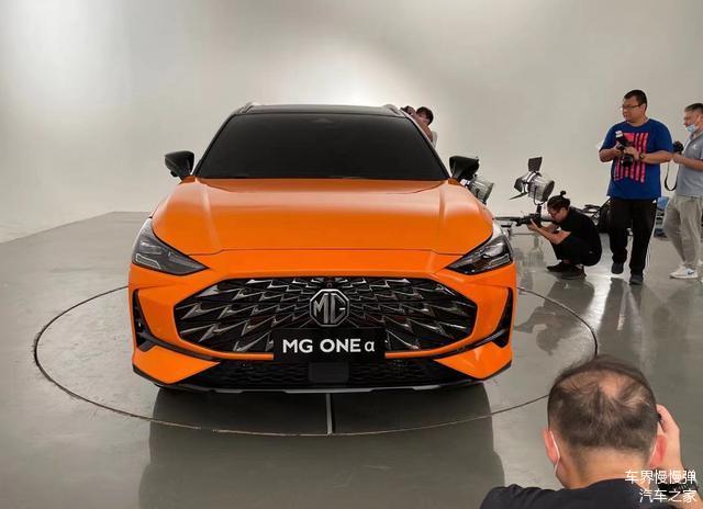 名爵mgone实车,名爵mgone标准版探店