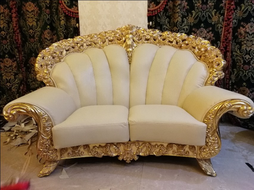 家里皮沙发脱漆了怎么补救,西昌皮沙发掉皮翻新修复