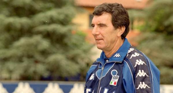 足坛十大速度最快球员2021,足坛十大名将排行榜