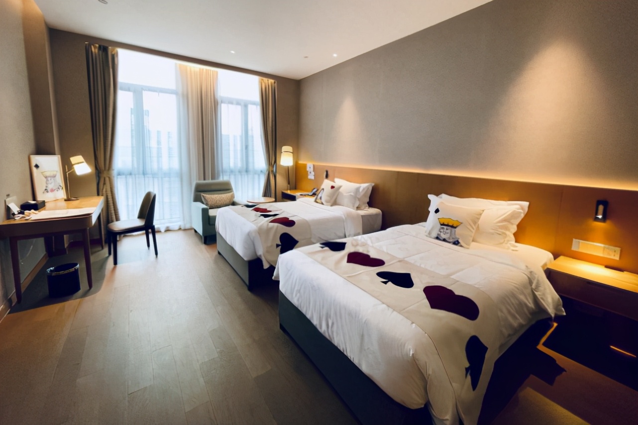 上海人注意！五角场又有酒店搞事情！这样的房间太销魂了