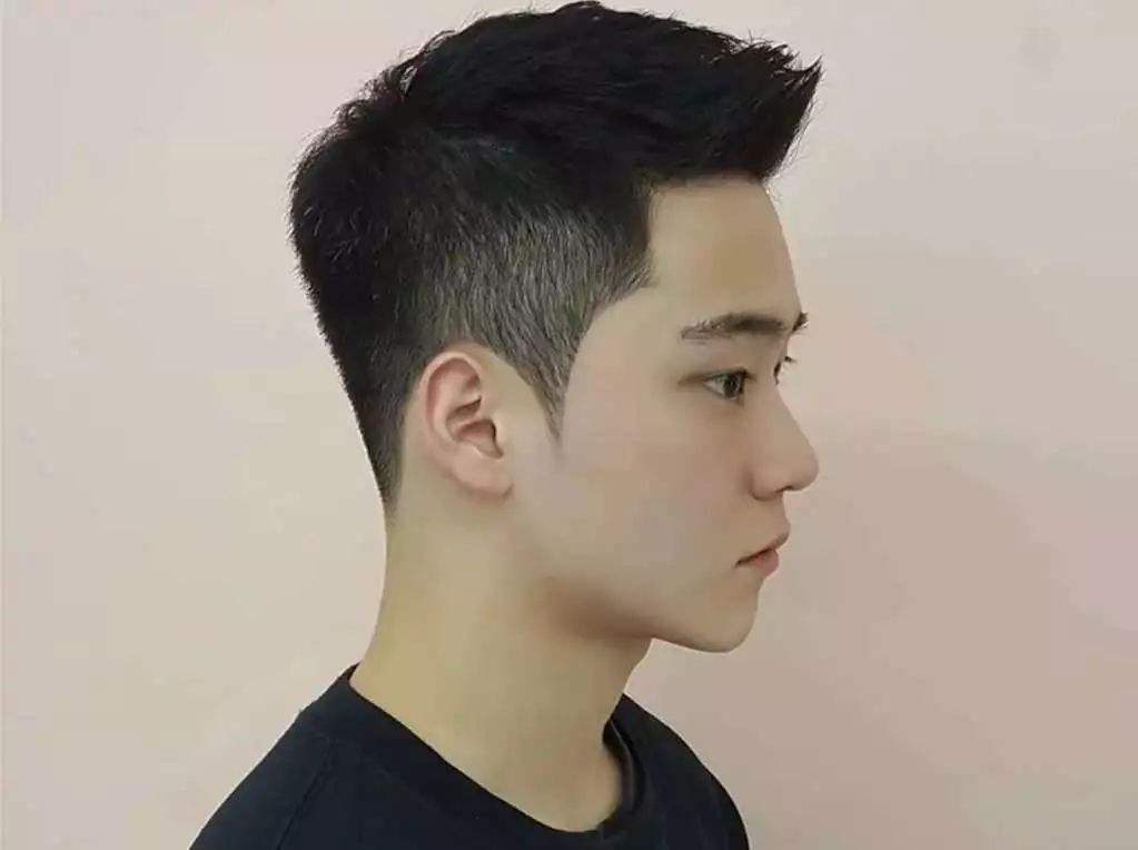 男生发蜡和发泥有什么区别,发蜡和发胶区别哪个好用