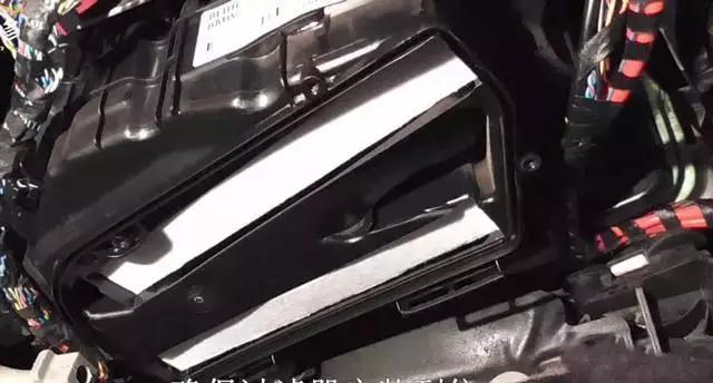 指南者空调滤芯在哪个位置,福克斯空调滤芯在什么位置